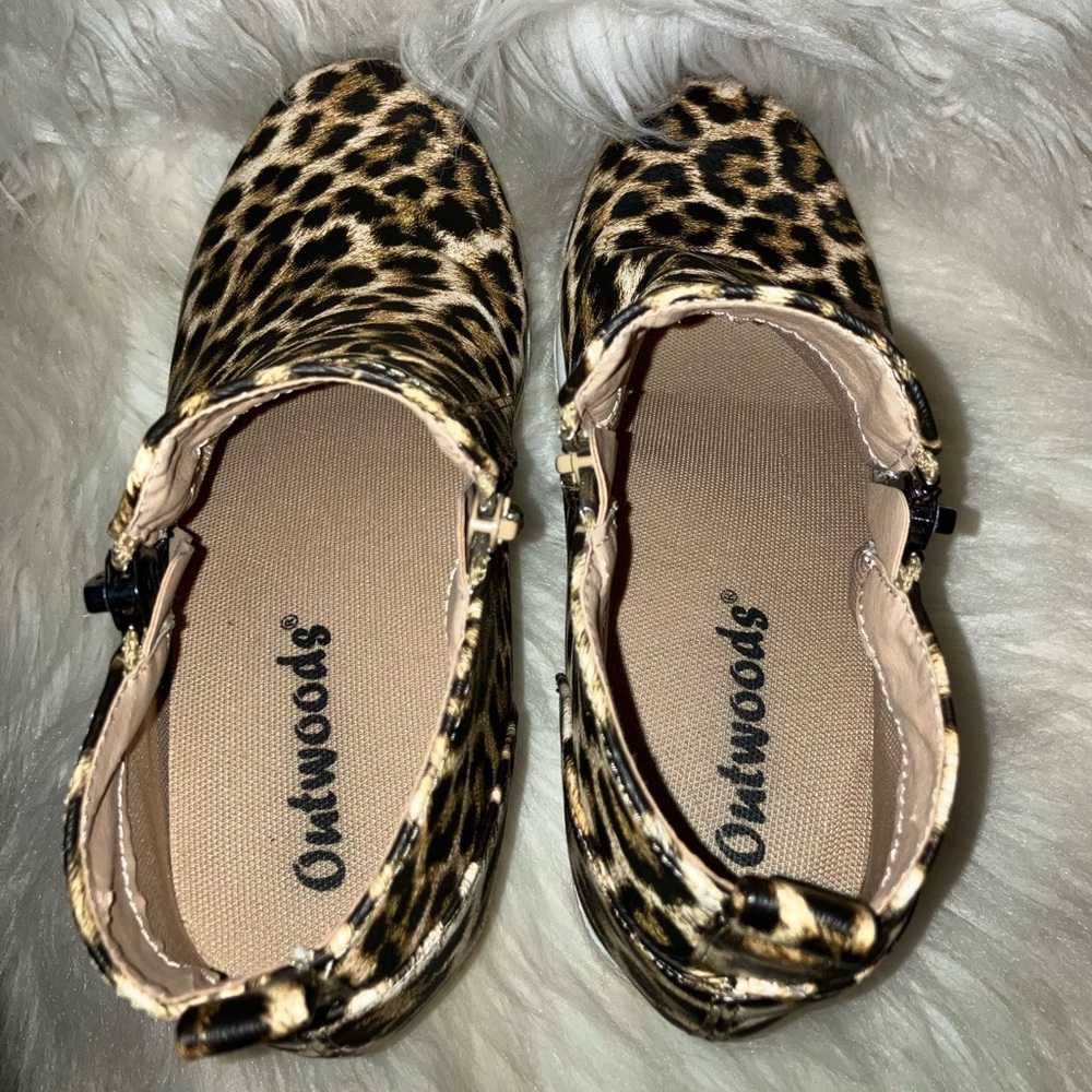 Cheetah High Top Sneaker with Inside Wedge - Picture 5 of 6